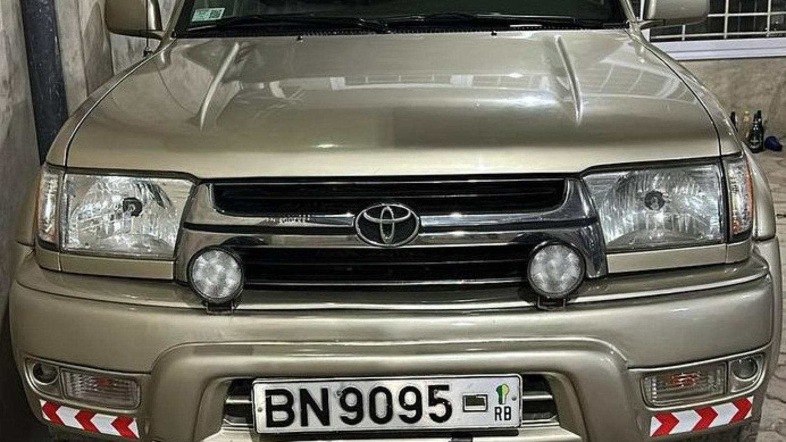 4RUNNER BN 9095 RB (location au nord du Bénin)