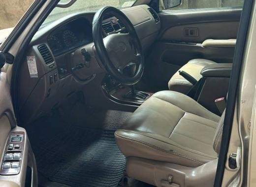 4RUNNER BN 9095 RB (location au nord du Bénin)