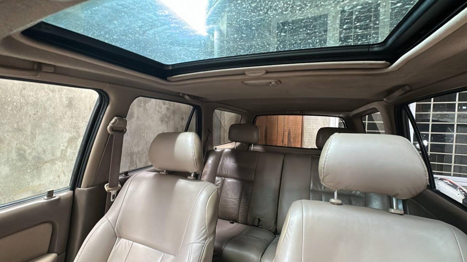 4RUNNER BN 9095 RB (location au nord du Bénin)