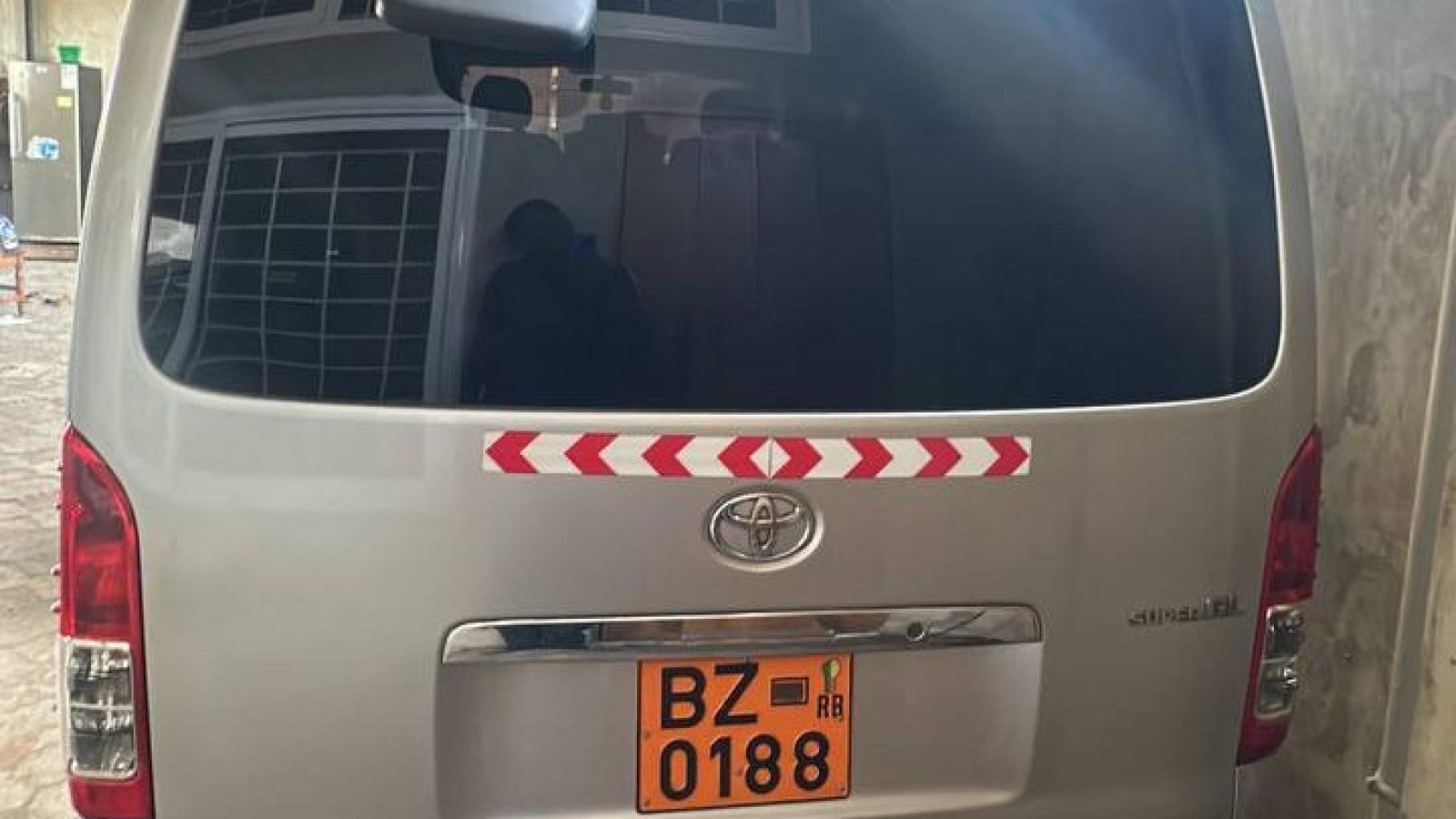 MINI BUS BZ 0188 RB (location au sud du Bénin)