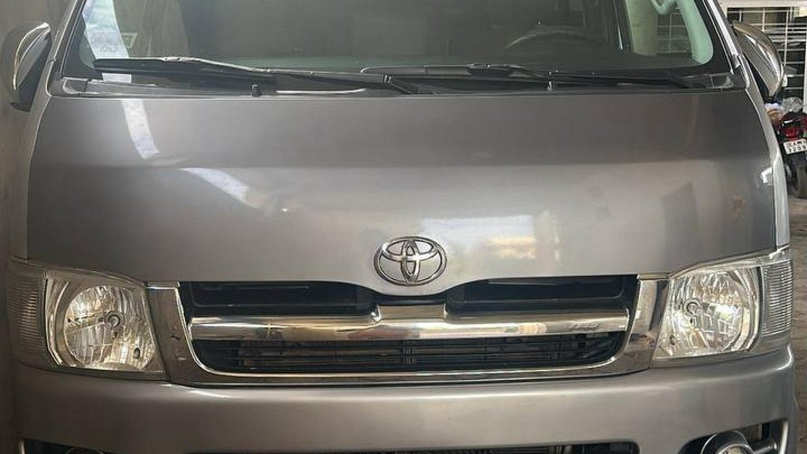 MINI BUS BZ 0188 RB (location au sud du Bénin)