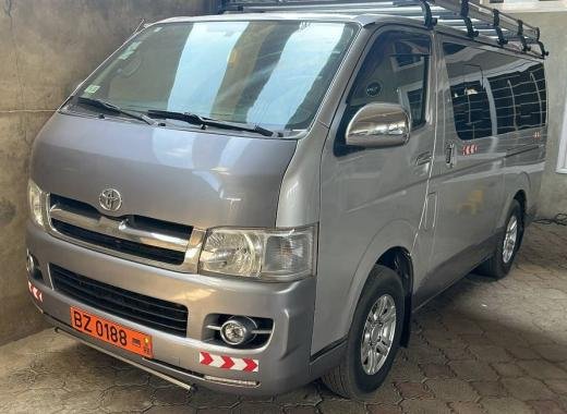 MINI BUS BZ 0188 RB (location au nord du Bénin)