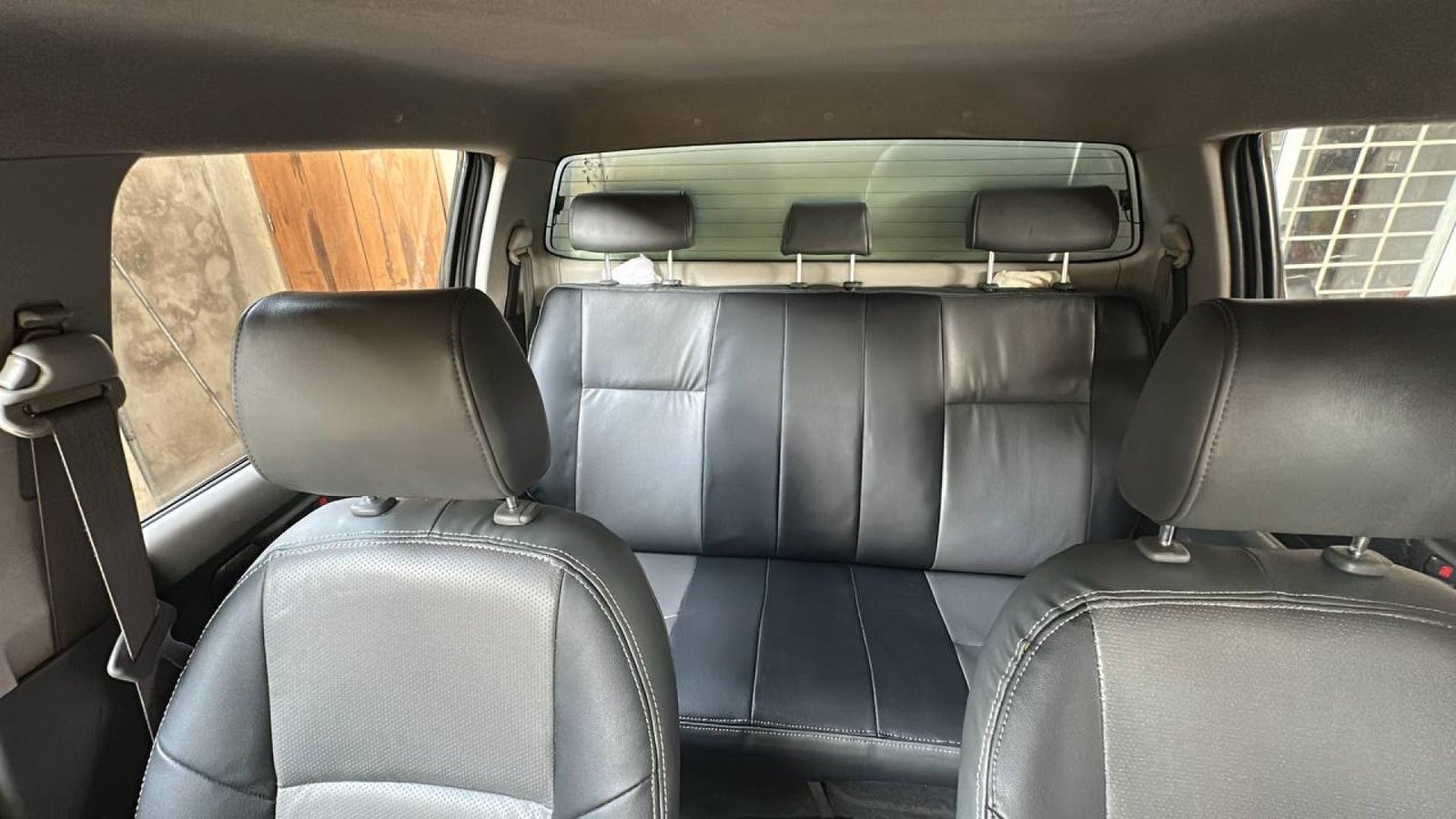 PICK-UP BY 7449 RB HILLUX (location au sud du Bénin)